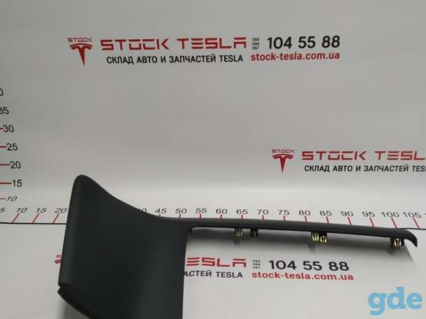 Зап. части для авто Tesla. Накладка центральной панели нижняя правая Nappa Grain Mammoth Pur (черная) Tesla model X S RE, фотография 4