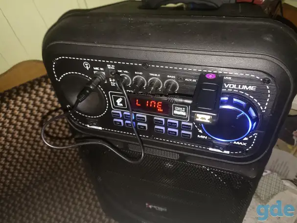 Микрофоны беспроводные два на одной базе USB и 2,5 на 6,3 джэк., фотография 4