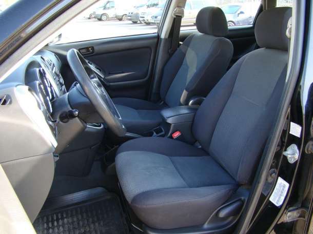 Комфортный и удобный Toyota Matrix, фотография 5