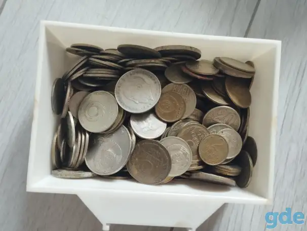 Продам очень много старинных монет, фотография 1