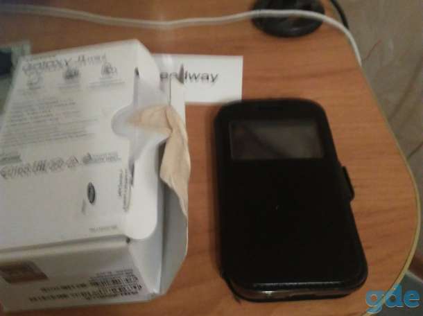 Смартфон Samsung Galaxy J1 mini, фотография 2