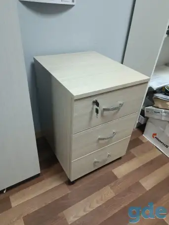 Столы офисные, фотография 3