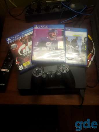 PS4, фотография 1