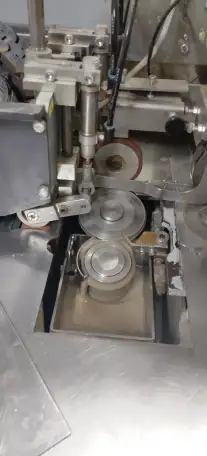 ребросклеивающий станок для склейки шпона KUPER FLI 1000 БУ, фотография 5