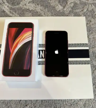 Apple se 2020, фотография 1