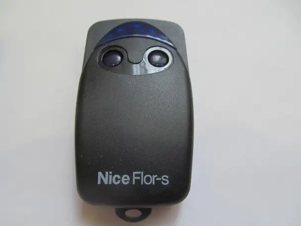 Пульт ДУ для автоматики ворот, шлагбаумов Nice FLO2R-s, фотография 1