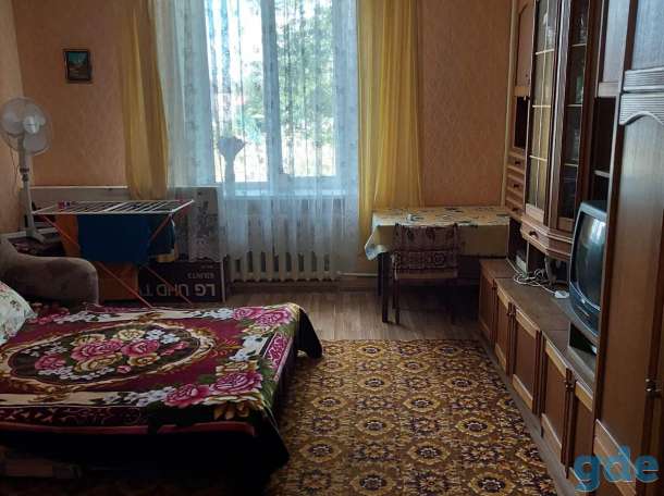 Сдается двухкомнатная благоустроенная квартира на улице Горького, фотография 2