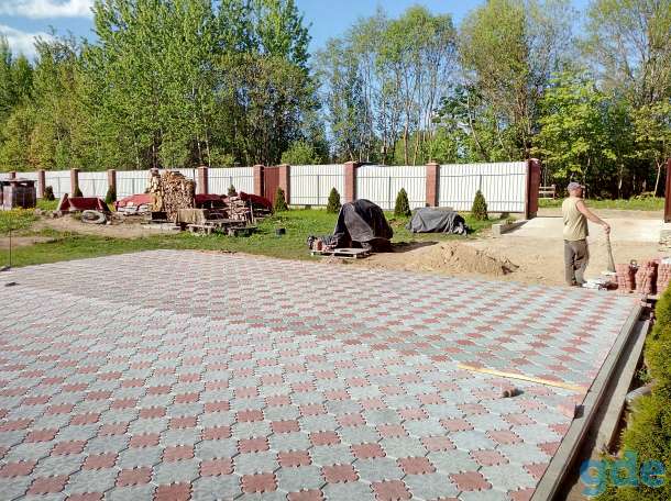 Укладка тротуарной плитки . Бордюрного камня ., фотография 12
