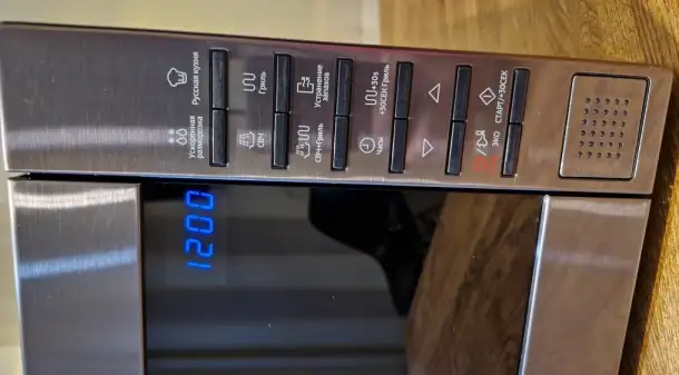 Микроволновая печь Samsung GE88SUG с грилем, фотография 4