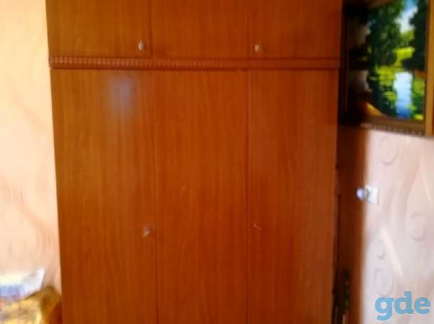 Продажа шкаф трёхстворчатый б/у в хорошем, фотография 1
