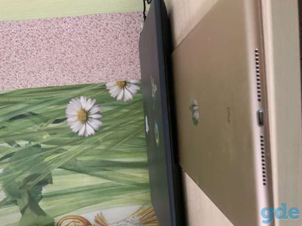 Apple iPad 9.7 128гб быстрым отдам за 400, фотография 6