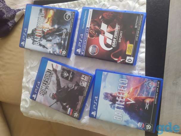 продам PS4 slim + 69 игр и 5 дисков, фотография 3