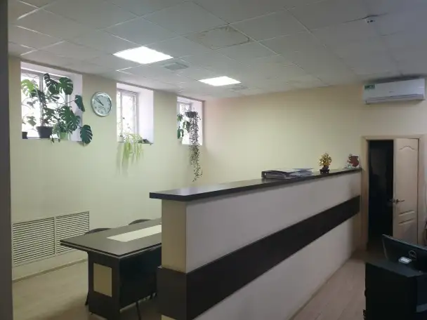 собственник продает  помещение с арендаторами, фотография 2