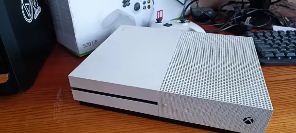 Xbox one S, фотография 3