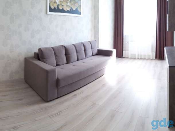 Продаётся современная однокомнатная квартира площадью 43,3 кв.м, фотография 9