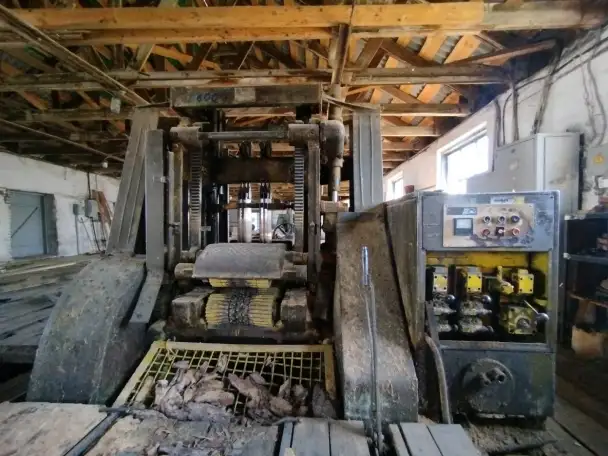 Пилорама с тележками и захватами, в рабочем состоянии, фотография 4