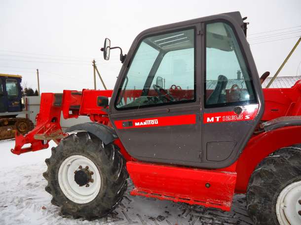 телескопический погрузчик Manitou 1235S, фотография 3