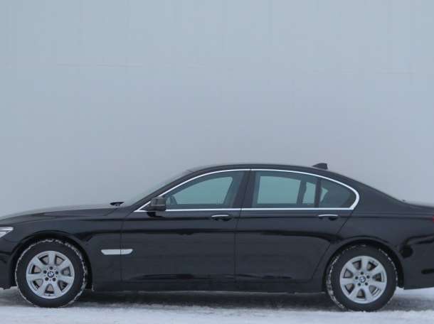 Прокат авто с водителем в Минске.  BMW 7 F02 Long., фотография 6