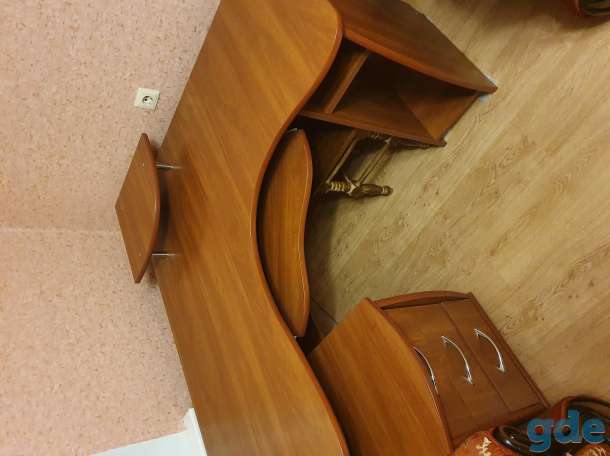 Продам стол компьютерный, фотография 3
