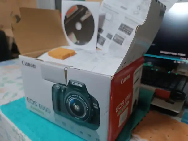 Зеркальный фотоаппарат Canon EOS 600D kit 18-55 mm, фотография 5