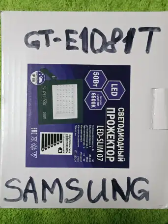 Samsung кнопочный GT-E1081T работает есть комплект, фотография 3