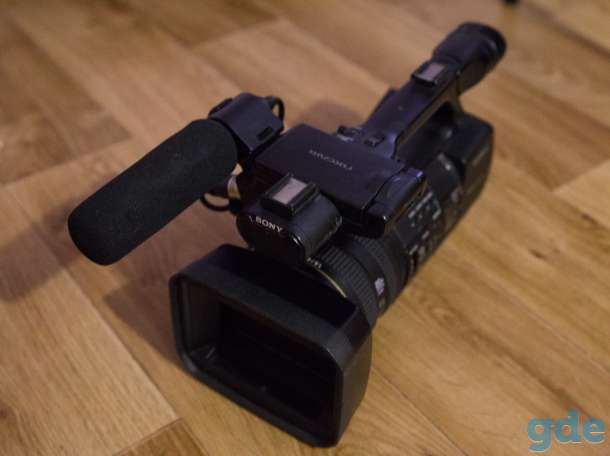 Видеокамера Sony HXR-NX5M, фотография 1
