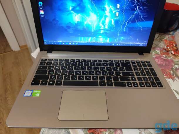 Ноутбук ASUS X540UB-DM014, фотография 2