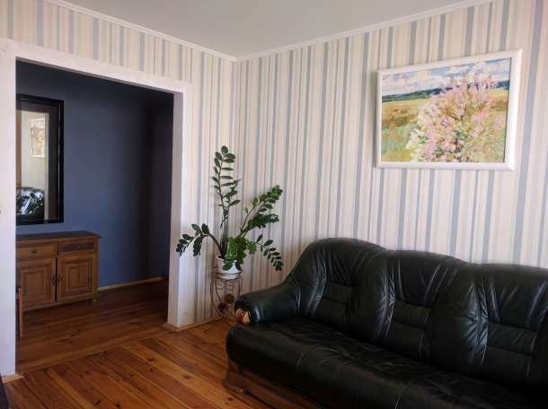 Продам 3-х комнатную квартиру c хорошим ремонтом, ул. Строителей, 1, фотография 1