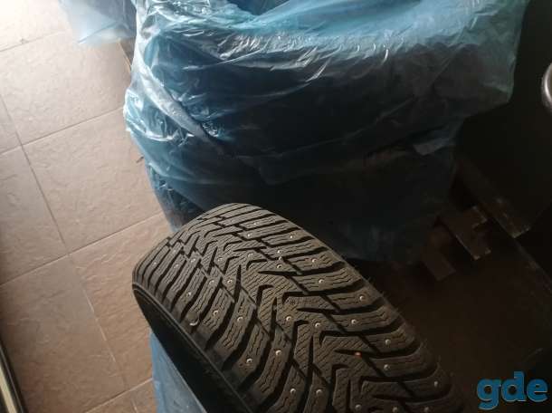 Nokian Hakkapeliitta 8 SUV 235/55 R20, фотография 1