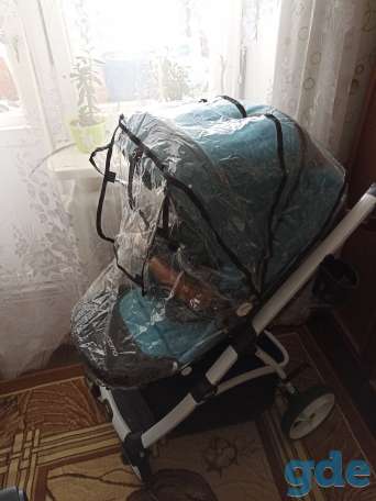 Продам детскую прогулочную коляску 