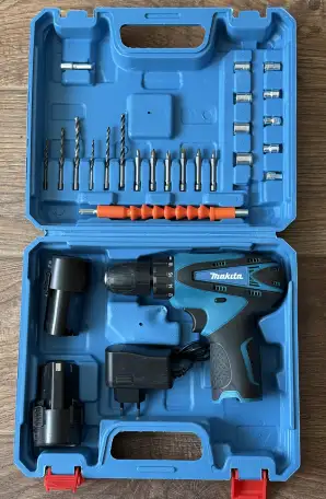 Шуруповерт MAKITA, фотография 1