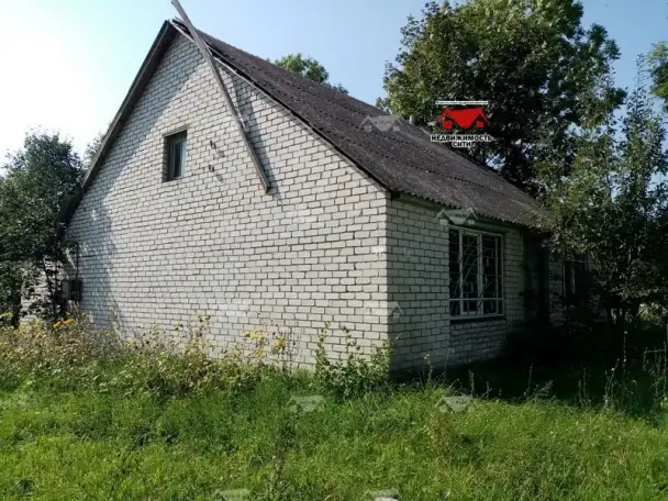 Здание магазина рядом сразу с двумя озерами - Нарочь и Мястро, фотография 4