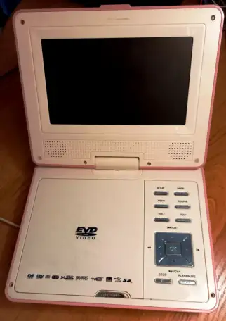 Переносной DVD плеер с ТВ тюнером, фотография 2