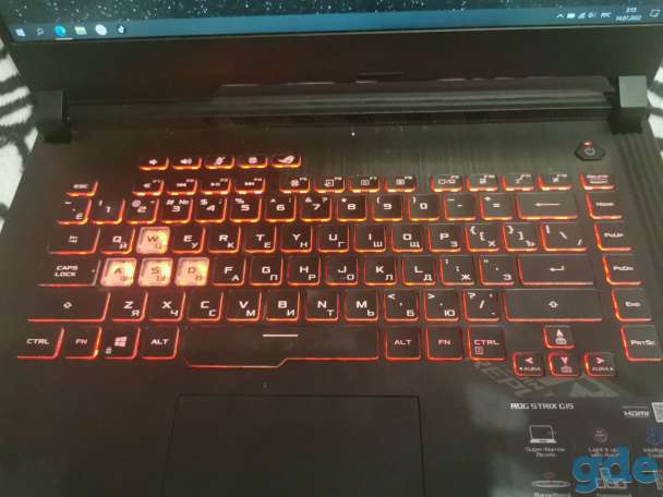Игровой ноутбук ASUS ROG Strix G15 G512L, фотография 3
