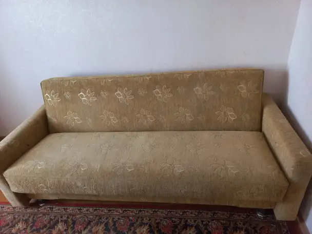диван, фотография 1
