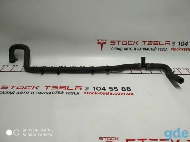 Зап. части для авто Tesla. Шланг охлаждения от тройного клапана к радиатору в сборе Tesla model SH, фотография 2