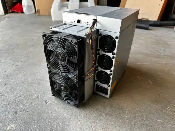 Antminer S19j Pro 104TH, фотография 1