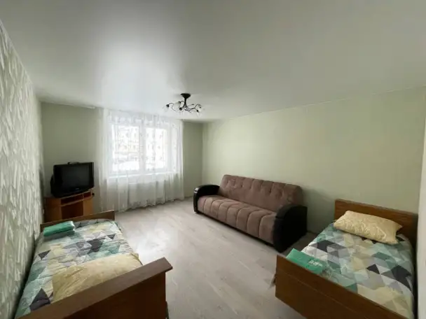 Квартира с хорошим ремонтом на сутки в Мяделе, ул.Заозерная, д.23, корп.а, фотография 4