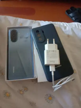 Продам телефон Huawei nova Y70. Как новый, пользовался пару-тройку раз. Цена  420руб. Торг!!!, фотография 3