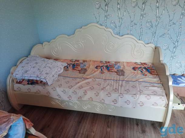 Продам кровать с матрасом, фотография 2