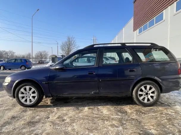 Opel Vectra B универсал 2.0 бензин, фотография 4