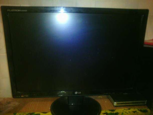Продам монитор lg flatron w2042s, фотография 1