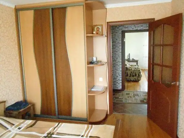 Продажа 3-х комнатной квартиры, фотография 7