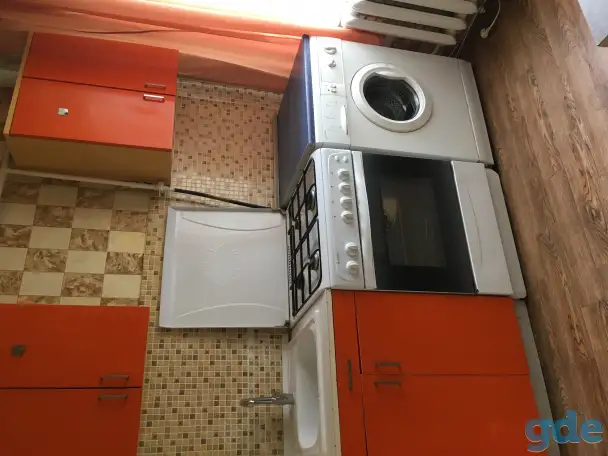 сдам 1 комнатную квартиру на длительный срок по ул. ЛАЗО, фотография 6
