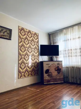 Сдаются квартиры на сутки, Тополевая 43/1, фотография 3