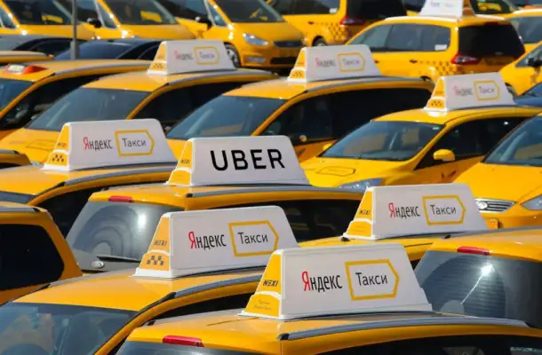 Водитель такси Uber, Яндекс.Таксикурьер, фотография 1