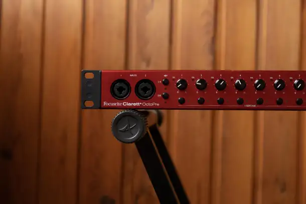Микрофонный предусилитель Focusrite Clarett OctoPre, фотография 3