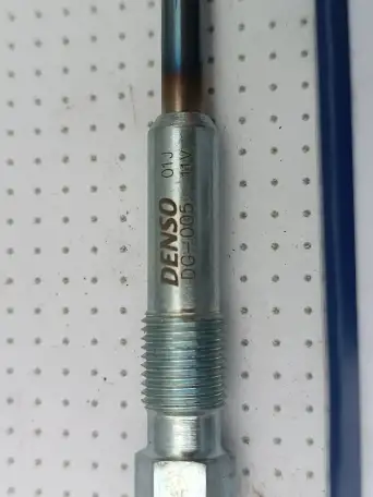 Свеча накаливания 11V M10/1 Denso DG-005 original plug, фотография 2