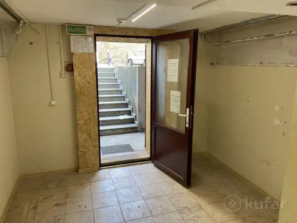 Полуподвальное помещение на расстоянии 100м от метро Восток, состоит из трех комнат, первая проходная, имеется санузел,, фотография 3