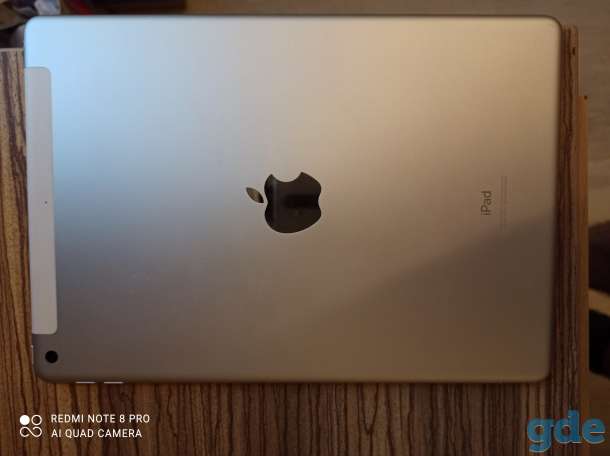iPad 10.2